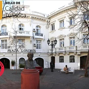 Plaza Londres 77 3* サンティアゴ
