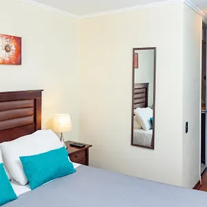 Tagle Aparthotel *