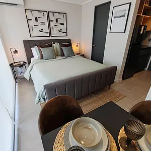 Departamento Parque O'higgins, Movistar Arena Apartment