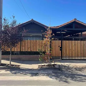 Casa de Férias Casa Aislada Penaflor-malloco 3 Dorm 4 Camas Santiago
