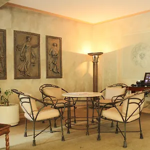 Leonardo Da Vinci Hotel