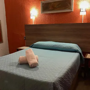 Santo Domingo 1541 招待所