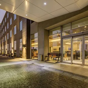 Hotel La Quinta By Wyndham Aeropuerto Santiago
