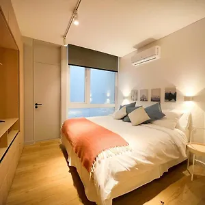 Hom I Centrico En El Vibrante Barrio Lastarria * Santiago