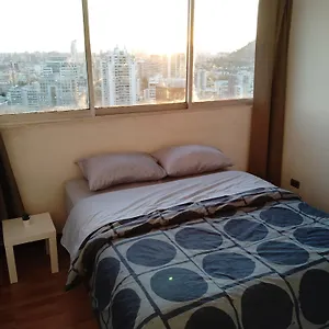 Grande Con Cama Matrimonial En Departamento Compartido - Providencia * Santiago