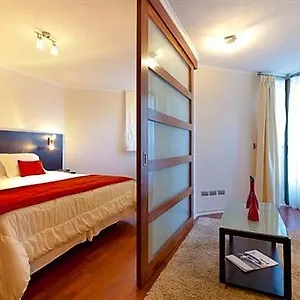 Plaza Apartment *