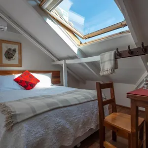 Providencia Bed & Breakfast