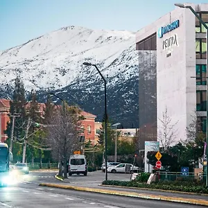 Wyndham Pettra Santiago