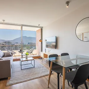Gran Vista - Metro, Parking, Mall Apartment *