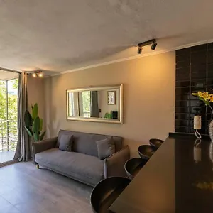 Apartment Metro Manuel Montt 5 Personas / Estacionamiento