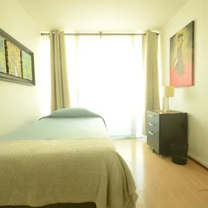Bed & Breakfast Con Bano Privado En Arriendo Por Noches, No Se Arrienda Todo El Apartamento, El Anunciante Vive Aqui Santiago