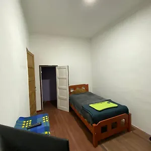Homechill Homestay *