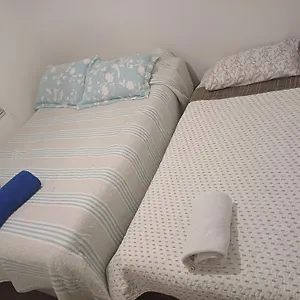 Ana *