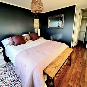 Apartamento De 2 Colon Las Condes Apartment